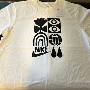 Nike Tee